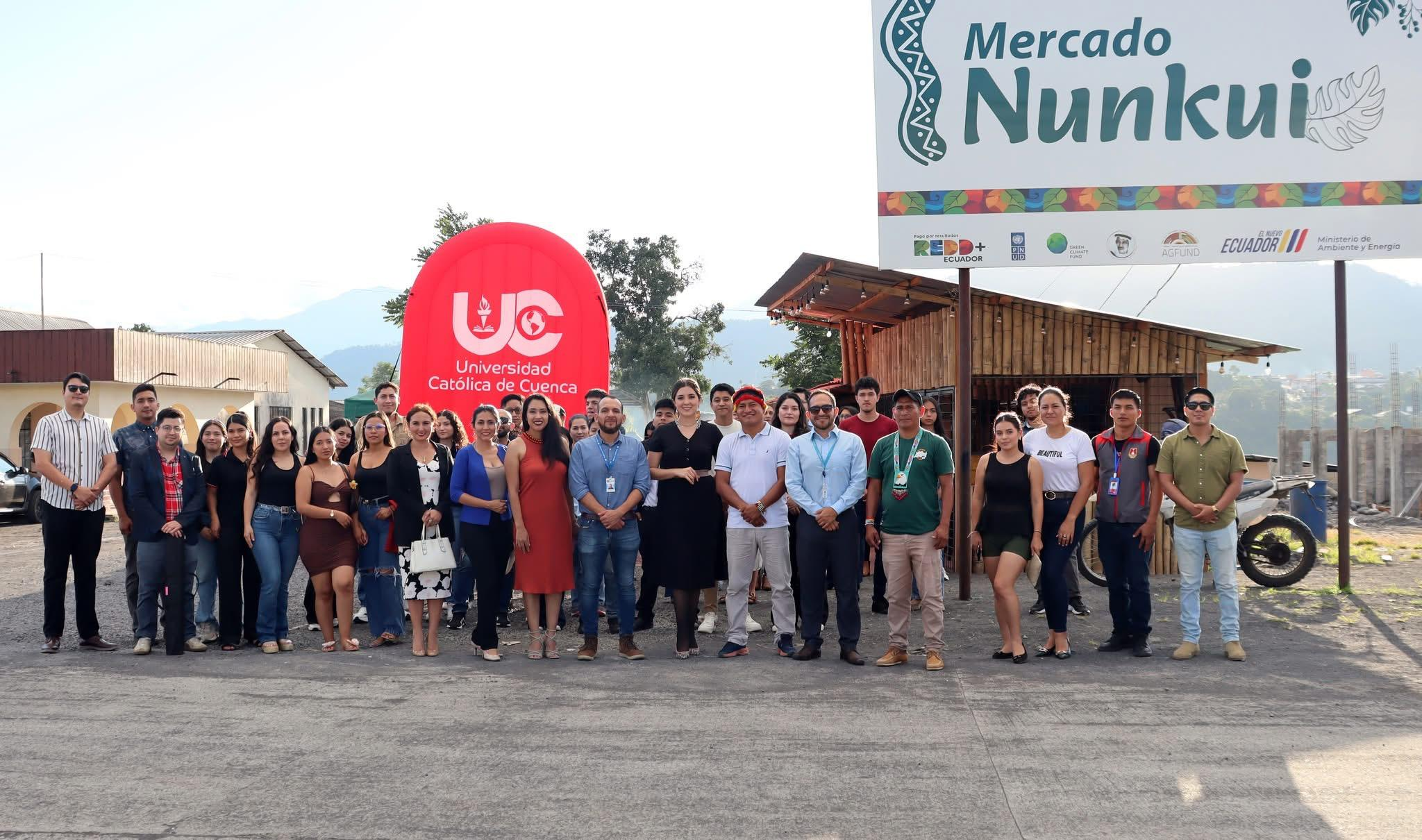 Academia y comunidad articulan acciones para fortalecer el Mercado Nunkui y el desarrollo sostenible en Sevilla Don Bosco